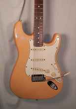 Load image into Gallery viewer, Fender American Standard Stratocaster Vintage White / Butterscotch electric guitar with case vintage 1984-88 AS-IS