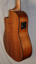Load image into Gallery viewer, Maton Solid Road Series SRS70C Natural Satin Finish Dreadnought Cutaway Acoustic Electric with case NEW