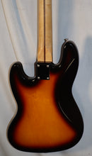 Load image into Gallery viewer, Fender Standard Jazz Bass Fretless Brown Sunburst Rosewood Fretboard Upgraded Active EMG Pickups 2004