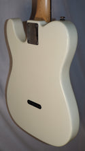 Load image into Gallery viewer, G&L 30th Anniversary Collection ASAT Classic Pearl Frost White with COA + case used 2010 Fullterton, CA USA