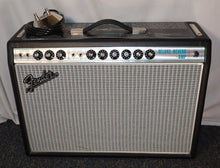 Load image into Gallery viewer, Fender '68 Custom Deluxe Reverb Reissue 1x12 Tube Combo Amp with footswitch and cover