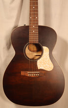 Load image into Gallery viewer, Art & Lutherie 045570 Legacy Bourbon Burst Concert Hall Acoustic Store Demo / B-stock / new old stock