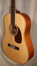 Load image into Gallery viewer, Larrivee BT-40 Mahogany Legacy Series Baritone Acoustic Guitar with case 27" Scale