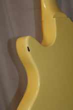 Load image into Gallery viewer, Performer PF300 White Made in Japan with original case Lawsuit Era Les Paul Copy vintage 1978-79