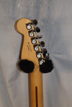 Load image into Gallery viewer, Fender Player Stratocaster Polar White Maple Fingerboard Made in Mexico