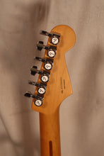 Load image into Gallery viewer, Fender Made in Mexico Player Plus Stratocaster Left-Handed Olympic Pearl used 2023