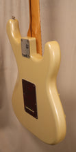 Load image into Gallery viewer, Fender Made in Mexico Player Plus Stratocaster Left-Handed Olympic Pearl used 2023