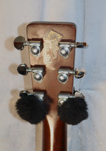 Load image into Gallery viewer, Martin D-18 Dreadnought Acoustic Guitar with original case Vintage 1970 D18