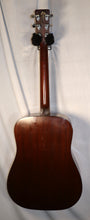 Load image into Gallery viewer, Martin D-18 Dreadnought Acoustic Guitar with original case Vintage 1970 D18
