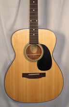 Load image into Gallery viewer, Blueridge Contemporary Series 000 Acoustic Guitar with gig bag used