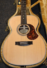 Load image into Gallery viewer, Maton ER90 Traditional Natural Acoustic Electric Guitar with case Open Box / B-Stock