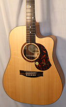 Load image into Gallery viewer, Maton Solid Road Series SRS70C Natural Satin Finish Cutaway Acoustic Electric with case B-stock