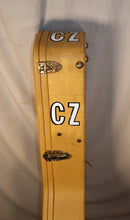 Load image into Gallery viewer, Huss and Dalton 00-SP Custom Parlor Acoustic Guitar with tweed case 2009 Recently Setup