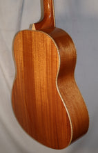 Load image into Gallery viewer, Larrivee L-05 Select Series Mahogany Back & Sides Spruce Top Gloss Finish Acoustic Guitar with case B-stock - Natural Gloss