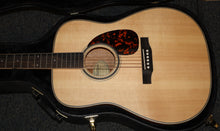 Load image into Gallery viewer, Larrivee Legacy Series D-40 Mahogany Natural Satin Dreadnought Acoustic Guitar with case B-stock