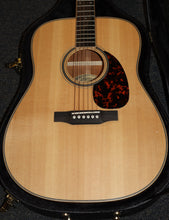 Load image into Gallery viewer, Larrivee Legacy Series D-40 Mahogany Natural Satin Dreadnought Acoustic Guitar with case B-stock