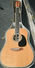 Load image into Gallery viewer, A LoPrinzi LR-20 Dreadnought Acoustic Guitar with case used