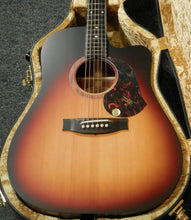 Load image into Gallery viewer, Maton SRS70C-TSB Solid Road Series Dreadnought Cutaway Acoustic Electric Tobacco Sunburst with case NEW