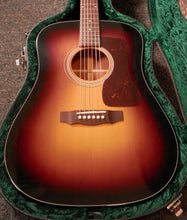 Load image into Gallery viewer, Guild USA D-40 Traditional Antique Burst Dreadnought Acoustic Guitar with case NEW