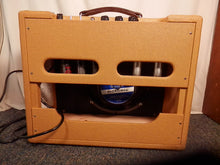 Load image into Gallery viewer, Victoria 20112 Tweed 1x12" Tube Combo Amplifier *Open Box / Demo*