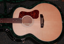 Load image into Gallery viewer, Guild USA F-40E Natural Satin Jumbo Acoustic Electric