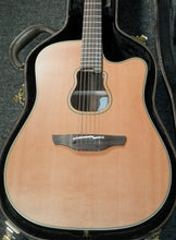 Load image into Gallery viewer, Takamine Signature Series Garth Brooks GB7C Dreadnought Cutaway Acoustic Electric with case new
