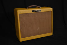 Load image into Gallery viewer, Victoria Vintage Tweed Model 5112 Tube Combo (Original Fender Champ repro w/ Eminence Legend 12" speaker) New