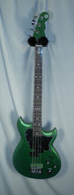 Load image into Gallery viewer, Reverend Signature Series Mike Watt Wattplower Mark II Satin Emerald Green Short Scale Bass with case New