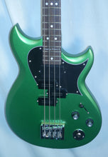 Load image into Gallery viewer, Reverend Signature Series Mike Watt Wattplower Mark II Satin Emerald Green Short Scale Bass with case New