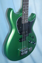 Load image into Gallery viewer, Reverend Signature Series Mike Watt Wattplower Mark II Satin Emerald Green Short Scale Bass with case New