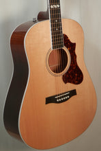 Load image into Gallery viewer, Godin 047925 Metropolis LTD Natural HG EQ