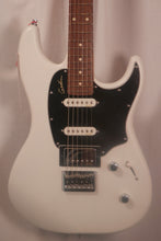 Load image into Gallery viewer, Godin 048434 Session HT Trans Cream RN