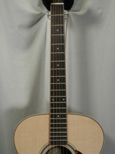 Load image into Gallery viewer, Larrivee OM-03-RW-0 Indian Rosewood Back & Sides Natural Satin Finish with case