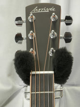 Load image into Gallery viewer, Larrivee OM-03-RW-0 Indian Rosewood Back & Sides Natural Satin Finish with case