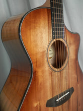 Load image into Gallery viewer, Breedlove Oregon Concert CE Acoustic-Electric Guitar Cinnamon Burst Made in USA with case New