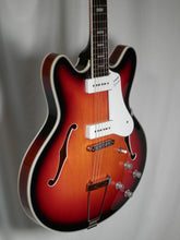 Load image into Gallery viewer, Vox Bobcat V90-SB Sunburst Semi-Hollow Electric with hard case