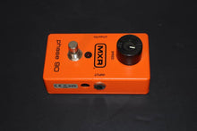 Load image into Gallery viewer, MXR M101 Phase 90 phaser guitar effect pedal used
