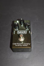 Load image into Gallery viewer, MXR Carbon Copy Analog Delay guitar effect pedal used
