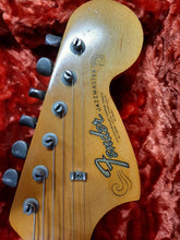 Load image into Gallery viewer, Fender Jazzmaster Sunburst vintage 1966 with reissue Fender case Setup for optimal playability

