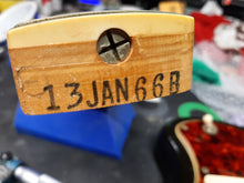 Load image into Gallery viewer, Fender Jazzmaster Sunburst vintage 1966 with reissue Fender case Setup for optimal playability
