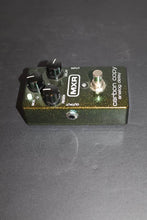 Load image into Gallery viewer, MXR Carbon Copy Analog Delay guitar effect pedal used

