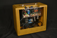 Load image into Gallery viewer, Victoria Model 518 Tweed 5-watt Tube Combo Amplifier 5F1 Champ Repro NEW

