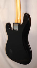 Load image into Gallery viewer, Fender Black Deluxe P-Bass Special Active 4-string electric bass Made in Mexico 2008
