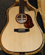 Load image into Gallery viewer, Maton Solid Road Series SRS70C Natural Satin Finish Dreadnought Cutaway Acoustic Electric with case NEW
