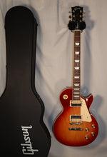 Load image into Gallery viewer, Gibson Les Paul Classic Cherry Sunburst with case 2023
