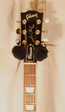 Load image into Gallery viewer, Gibson Les Paul Classic Cherry Sunburst with case 2023
