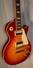 Load image into Gallery viewer, Gibson Les Paul Classic Cherry Sunburst with case 2023
