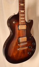 Load image into Gallery viewer, Gibson Les Paul Studio Smokehouse Burst electric guitar used 2023
