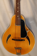Load image into Gallery viewer, Framus Graziella A-style Mandolin Made in Germany with chipboard case vintage
