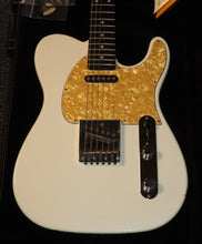 Load image into Gallery viewer, G&amp;L 30th Anniversary Collection ASAT Classic Pearl Frost White with COA + case used 2010 Fullterton, CA USA
